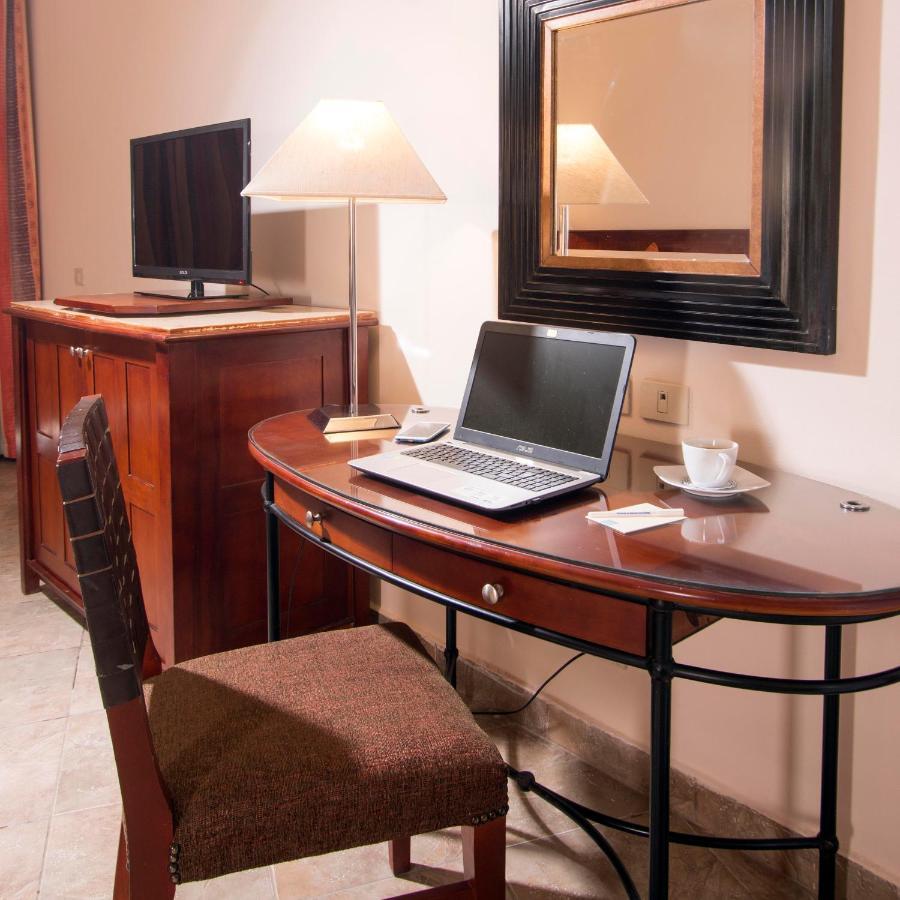 Swiss Inn Plaza Hotel 6th of October City Eksteriør bilde